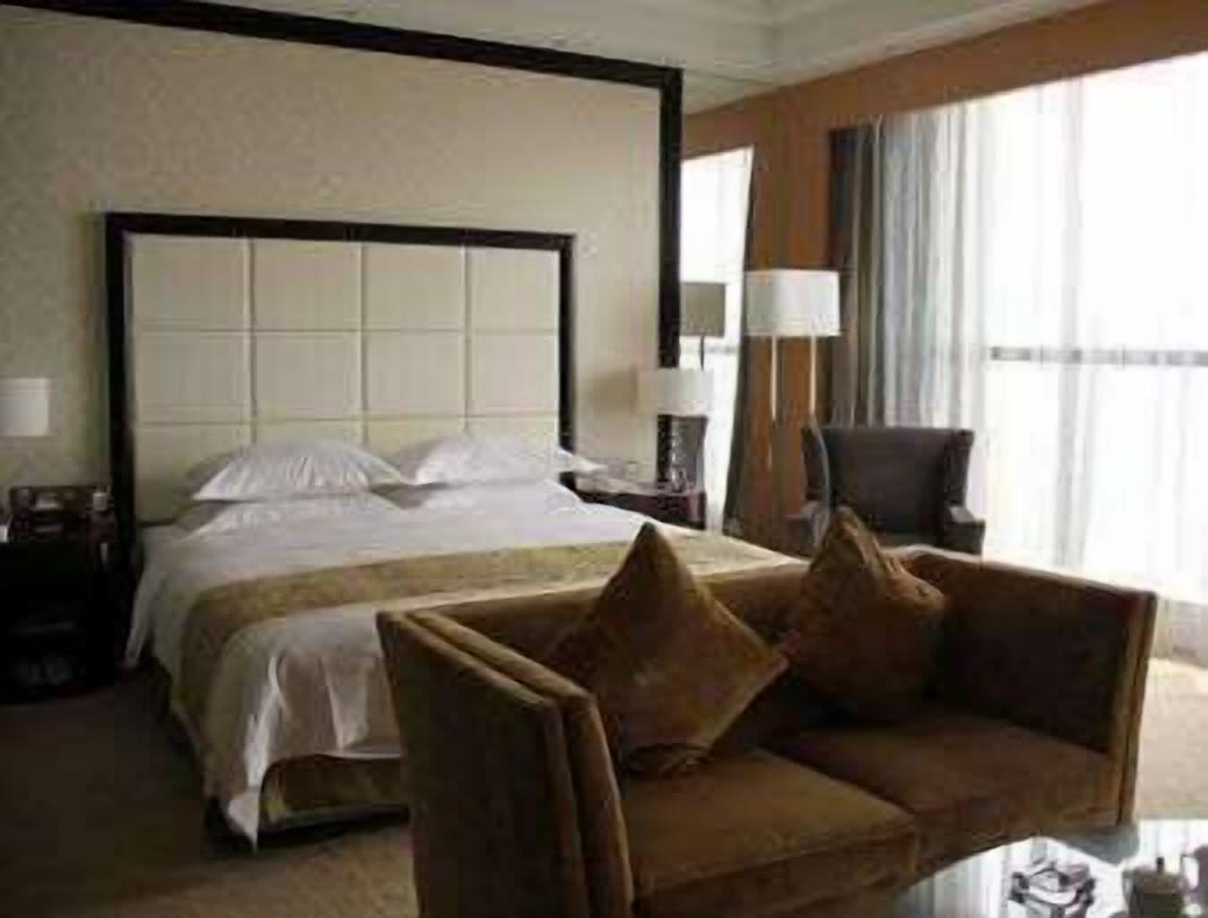 Weifang Ramada Plaza Hotel Luaran gambar